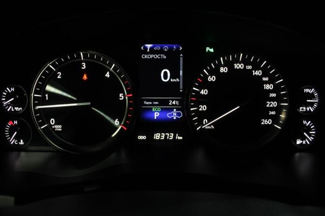 Lexus LX III Рестайлинг 2 с пробегом 2016 года, цена 7 200 000 рублей, 183730 км, внедорожник, Автокод Объявления