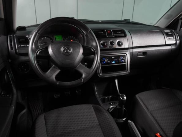 Skoda Fabia II Рестайлинг с пробегом 2013 года, цена 649 000 рублей, 236844 км, хэтчбек, Автокод Объявления