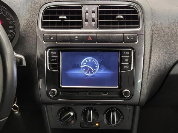 Volkswagen Polo V Рестайлинг с пробегом 2019 года, цена 1 325 000 рублей, 89088 км, седан, Автокод Объявления