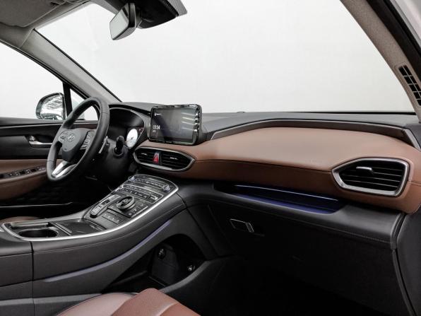 Hyundai Santa Fe IV Рестайлинг с пробегом 2021 года, цена 3 790 000 рублей, 43324 км, внедорожник, Автокод Объявления