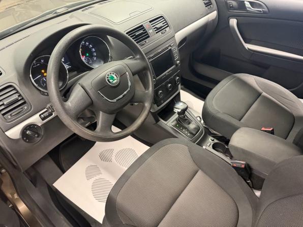 Skoda Yeti I с пробегом 2012 года, цена 639 000 рублей, 193000 км, внедорожник, Автокод Объявления