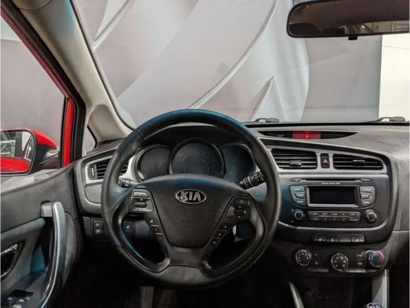 Kia Ceed II с пробегом 2014 года, цена 745 000 рублей, 147900 км, хэтчбек, Автокод Объявления