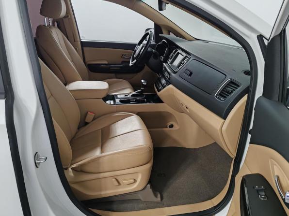 Kia Carnival III с пробегом 2018 года, цена 3 199 000 рублей, 101507 км, минивэн, Автокод Объявления