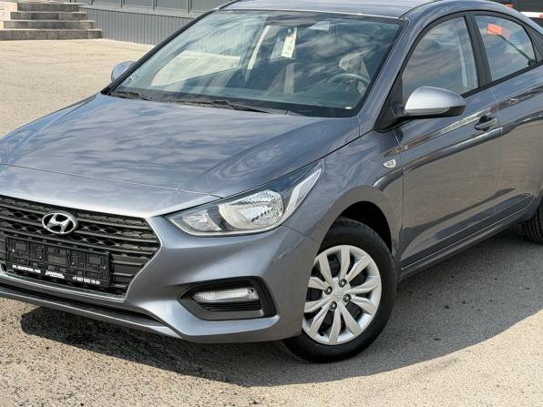 Hyundai Solaris II с пробегом 2019 года, цена 1 330 000 рублей, 44252 км, седан, Автокод Объявления