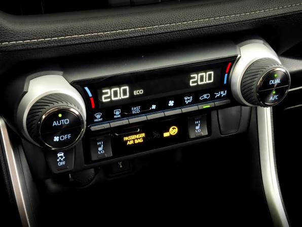 Toyota RAV4 V (XA50) с пробегом 2021 года, цена 3 500 000 рублей, 31500 км, внедорожник, Автокод Объявления