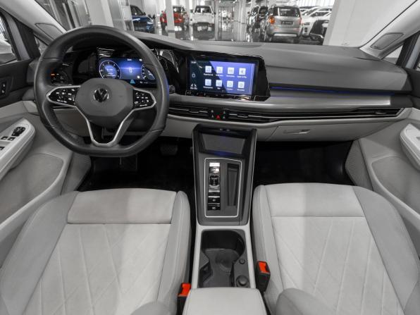 Volkswagen Golf VIII с пробегом 2020 года, цена 2 950 000 рублей, 76861 км, хэтчбек, Автокод Объявления