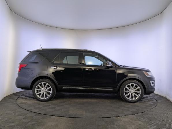 Ford Explorer V Рестайлинг с пробегом 2017 года, цена 2 650 000 рублей, 147837 км, внедорожник, Автокод Объявления