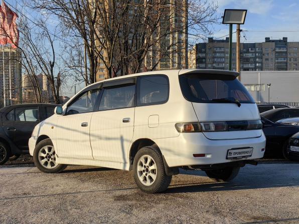 Toyota Gaia с пробегом 2000 года, цена 424 900 рублей, 253000 км, компактвэн, Автокод Объявления