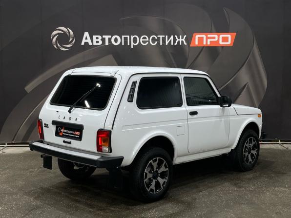 Lada (ВАЗ) Niva Legend с пробегом 2024 года, цена 1 099 000 рублей, 15642 км, внедорожник, Автокод Объявления