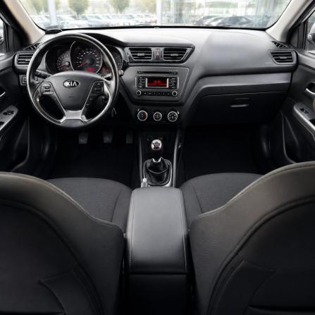 Kia Rio III Рестайлинг с пробегом 2015 года, цена 790 000 рублей, 197000 км, седан, Автокод Объявления