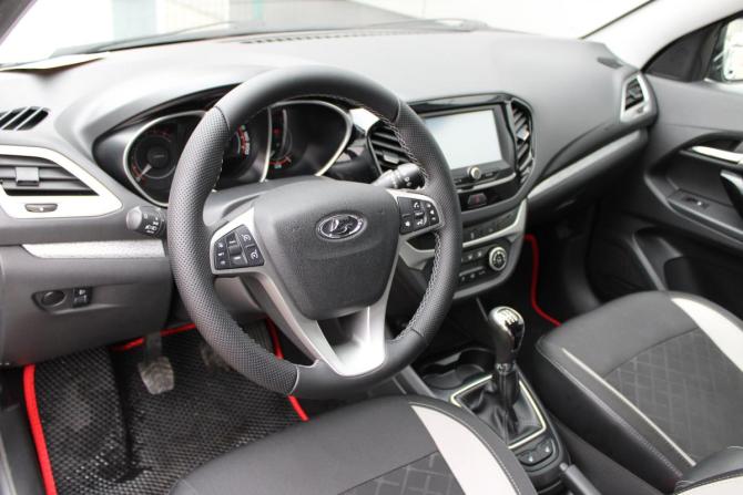 Lada (ВАЗ) Vesta I с пробегом 2018 года, цена 1 055 000 рублей, 120942 км, универсал, Автокод Объявления