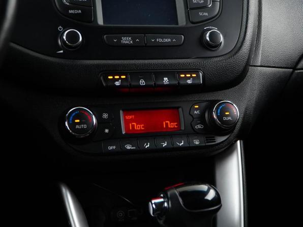 Kia Ceed II Рестайлинг с пробегом 2018 года, цена 1 150 000 рублей, 197184 км, хэтчбек, Автокод Объявления