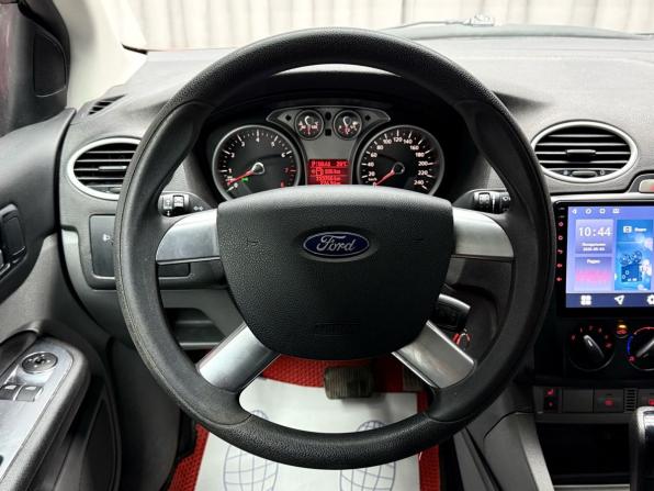 Ford Focus II Рестайлинг с пробегом 2010 года, цена 749 000 рублей, 153765 км, хэтчбек, Автокод Объявления