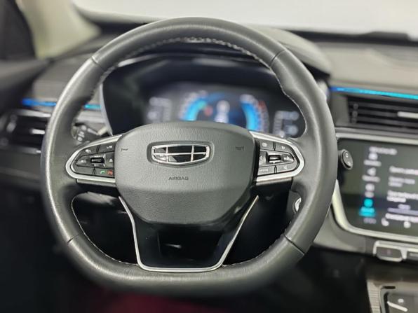 Geely Atlas Pro с пробегом 2022 года, цена 1 875 000 рублей, 73427 км, внедорожник, Автокод Объявления