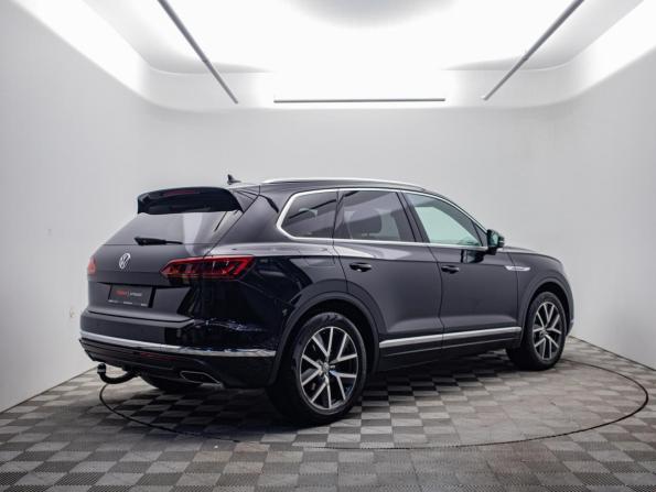 Volkswagen Touareg III с пробегом 2019 года, цена 5 295 000 рублей, 130397 км, внедорожник, Автокод Объявления