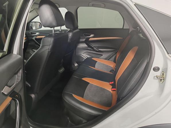 Lada (ВАЗ) Vesta I Рестайлинг (NG) с пробегом 2023 года, цена 1 335 000 рублей, 25000 км, седан, Автокод Объявления