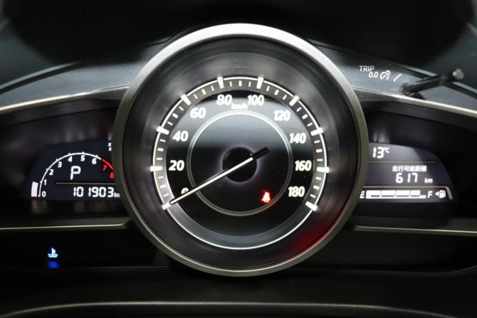 Mazda Axela III с пробегом 2015 года, цена 1 210 000 рублей, 101903 км, хэтчбек, Автокод Объявления