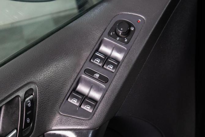 Volkswagen Tiguan I с пробегом 2010 года, цена 1 169 000 рублей, 190000 км, внедорожник, Автокод Объявления