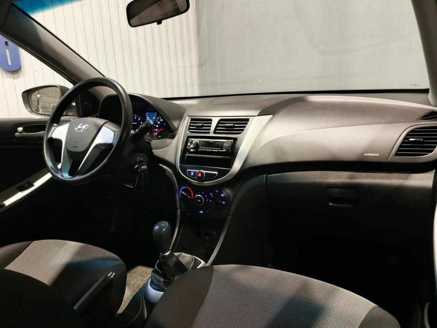 Hyundai Solaris I Смоленск  - изображение 12