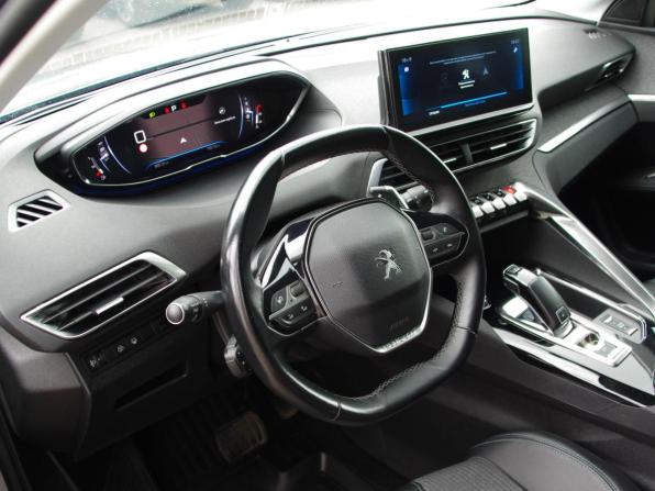 Peugeot 3008 II Рестайлинг с пробегом 2021 года, цена 1 970 000 рублей, 89500 км, внедорожник, Автокод Объявления