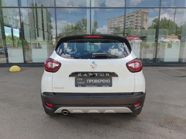 Renault Kaptur I с пробегом 2017 года, цена 1 332 000 рублей, 79452 км, внедорожник, Автокод Объявления