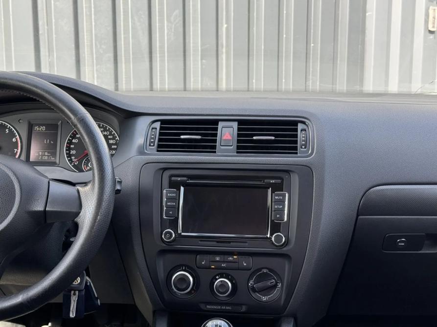 Volkswagen Jetta VI Самара  - изображение 9