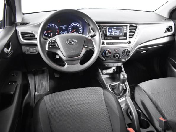 Hyundai Solaris II с пробегом 2017 года, цена 1 163 100 рублей, 90010 км, седан, Автокод Объявления