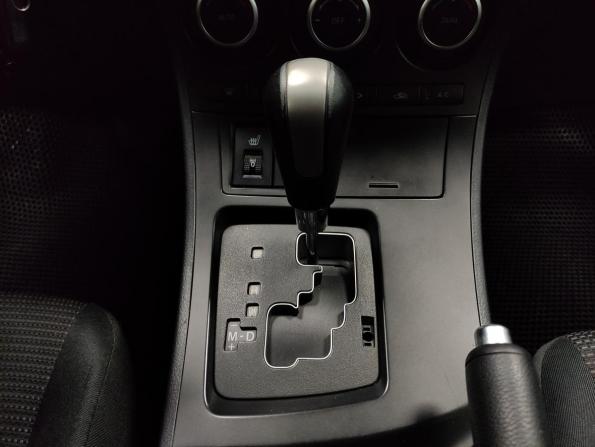 Mazda 3 II (BL) Рестайлинг с пробегом 2012 года, цена 865 000 рублей, 228900 км, седан, Автокод Объявления