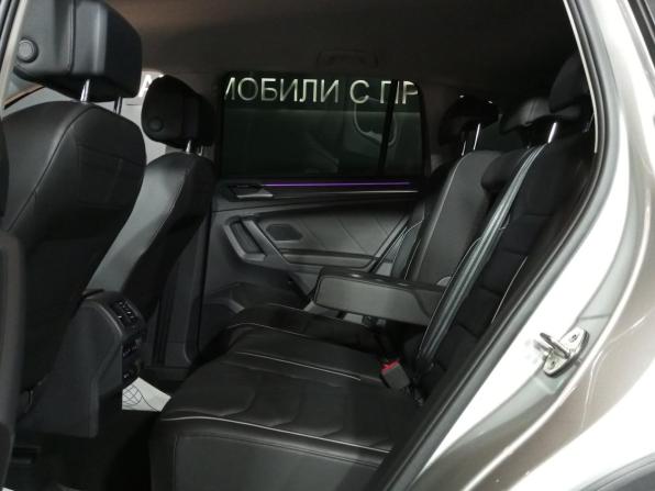 Volkswagen Tiguan II Рестайлинг с пробегом 2021 года, цена 2 800 000 рублей, 151222 км, внедорожник, Автокод Объявления
