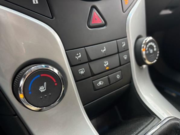 Chevrolet Cruze I Рестайлинг с пробегом 2014 года, цена 799 000 рублей, 143033 км, седан, Автокод Объявления