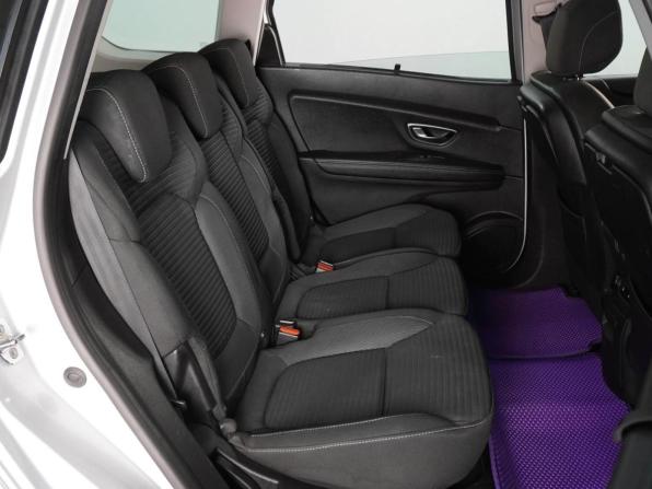 Renault Scenic IV с пробегом 2018 года, цена 1 640 000 рублей, 157065 км, компактвэн, Автокод Объявления