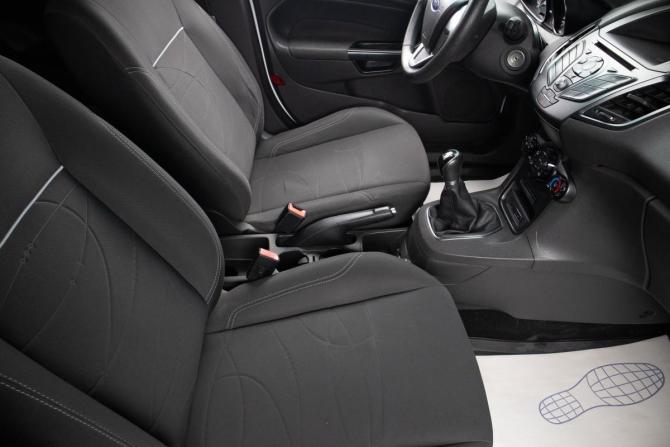 Ford Fiesta Mk6 Рестайлинг с пробегом 2015 года, цена 749 000 рублей, 172400 км, седан, Автокод Объявления