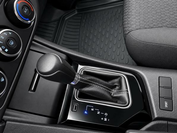 Toyota Corolla XI (E160 E170 E180) Рестайлинг 1 с пробегом 2017 года, цена 1 650 000 рублей, 67396 км, седан, Автокод Объявления