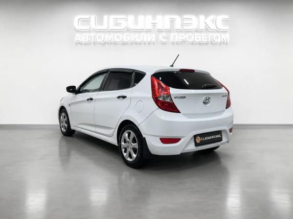 Hyundai Solaris I с пробегом 2014 года, цена 539 000 рублей, 196640 км, хэтчбек, Автокод Объявления