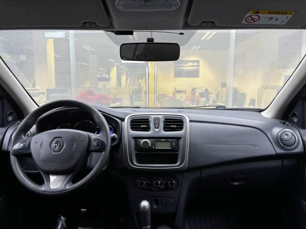 Renault Sandero II с пробегом 2015 года, цена 690 000 рублей, 89426 км, хэтчбек, Автокод Объявления
