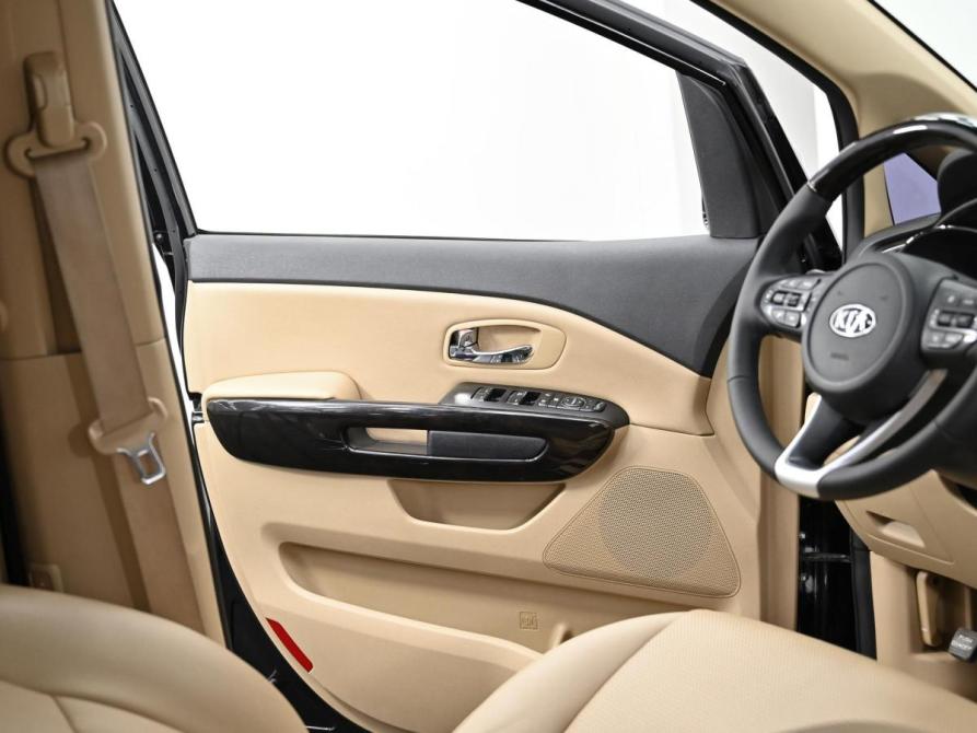 Kia Carnival III Москва  - изображение 9