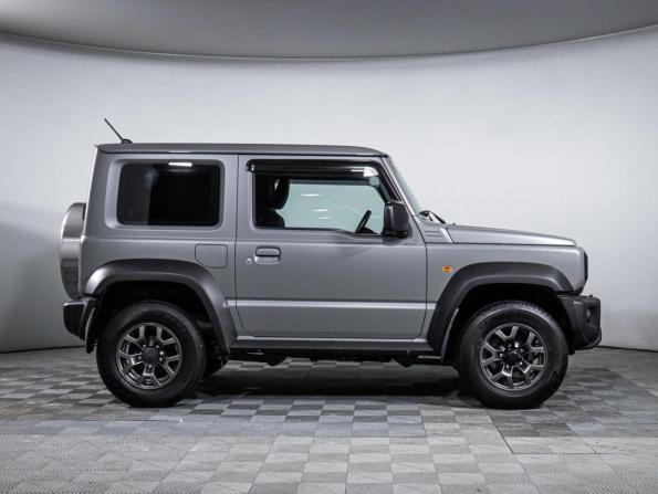 Suzuki Jimny IV с пробегом 2020 года, цена 3 269 000 рублей, 33000 км, внедорожник, Автокод Объявления