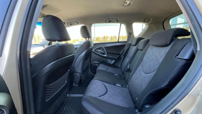 Toyota RAV4 III (XA30) Рестайлинг с пробегом 2010 года, цена 1 170 000 рублей, 236000 км, внедорожник, Автокод Объявления