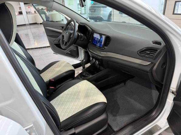 Lada (ВАЗ) Vesta I Рестайлинг (NG) с пробегом 2023 года, цена 1 227 000 рублей, 22994 км, седан, Автокод Объявления