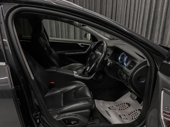 Volvo V60 I с пробегом 2013 года, цена 1 100 000 рублей, 77000 км, универсал, Автокод Объявления