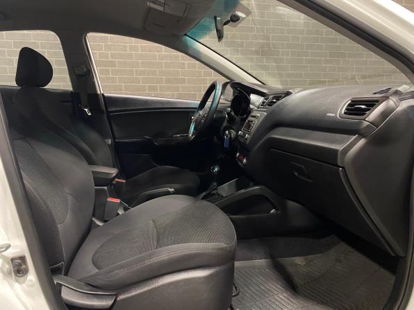 Kia Rio III Рестайлинг с пробегом 2016 года, цена 1 149 000 рублей, 128977 км, седан, Автокод Объявления
