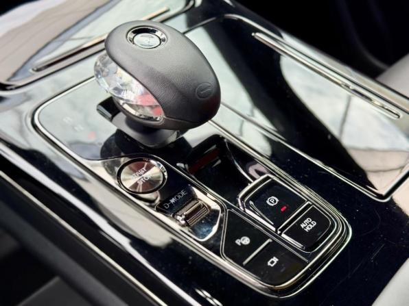 GAC M8 с пробегом 2024 года, цена 4 100 000 рублей, 52967 км, минивэн, Автокод Объявления