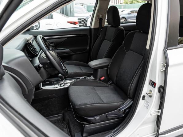 Mitsubishi Outlander III Рестайлинг 3 с пробегом 2021 года, цена 2 390 000 рублей, 101996 км, внедорожник, Автокод Объявления