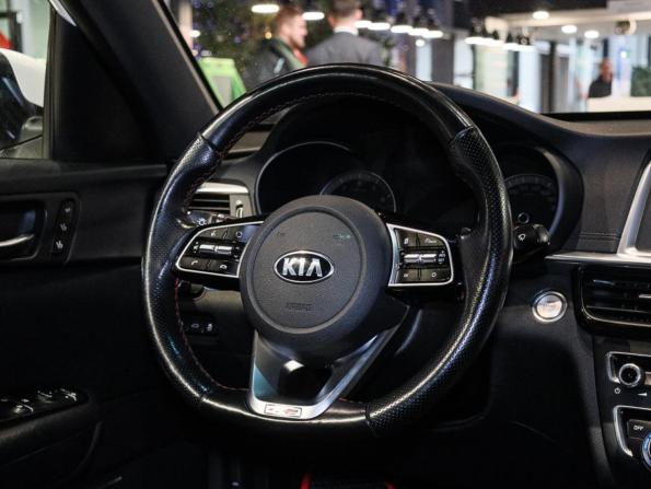Kia Optima IV Рестайлинг с пробегом 2020 года, цена 2 480 000 рублей, 79490 км, седан, Автокод Объявления