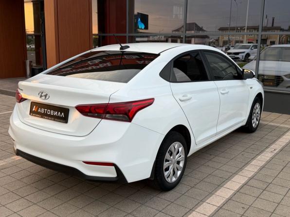 Hyundai Solaris II с пробегом 2018 года, цена 1 290 000 рублей, 178814 км, седан, Автокод Объявления