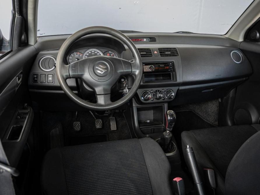 Suzuki Swift III Краснодар  - изображение 6