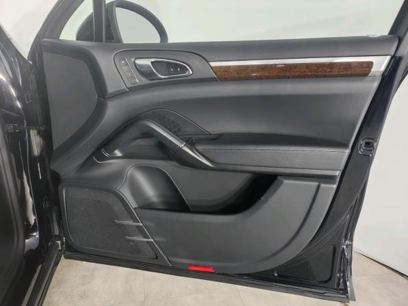 Porsche Cayenne II (958) с пробегом 2014 года, цена 2 370 000 рублей, 183938 км, внедорожник, Автокод Объявления