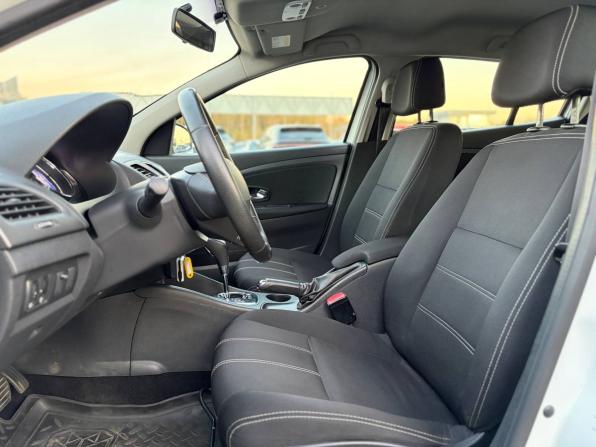 Renault Megane III Рестайлинг 2 с пробегом 2014 года, цена 630 000 рублей, 120878 км, хэтчбек, Автокод Объявления