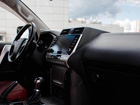 Toyota Land Cruiser Prado 150 Series Рестайлинг 3 с пробегом 2021 года, цена 4 950 000 рублей, 159471 км, внедорожник, Автокод Объявления