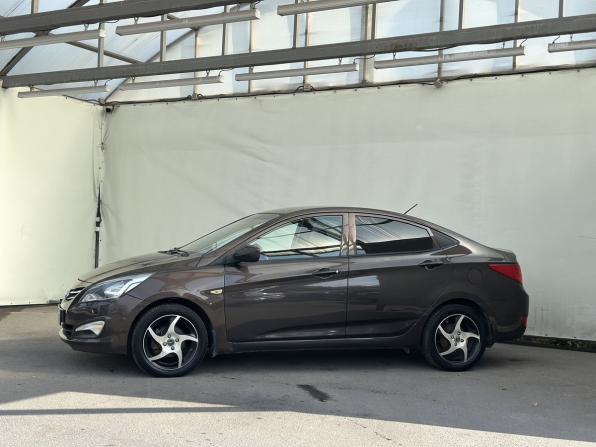 Hyundai Solaris I Рестайлинг с пробегом 2016 года, цена 990 000 рублей, 122742 км, седан, Автокод Объявления